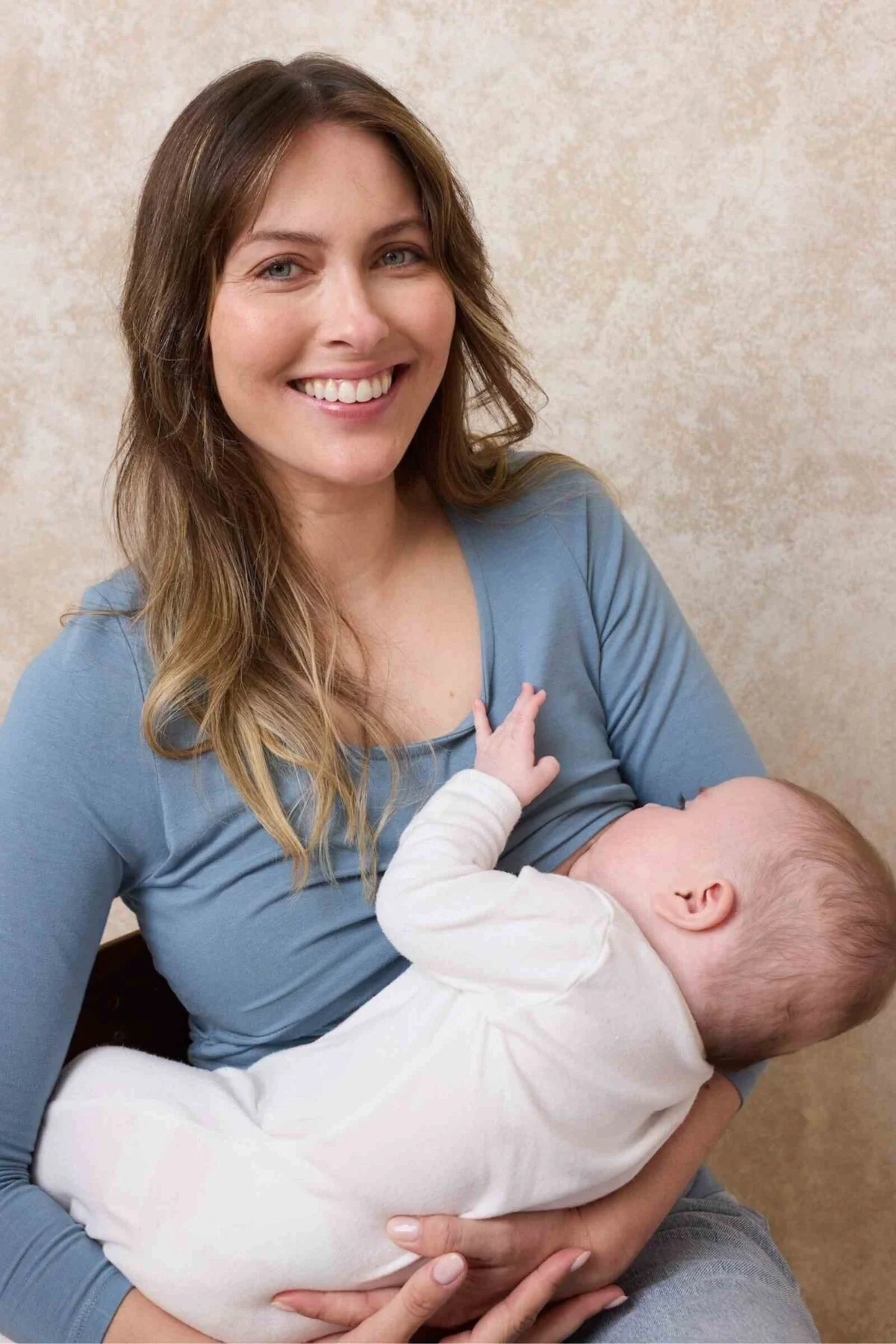 Peek-a-Boob Long Sleeve Nursing Top | Blue - Image 3